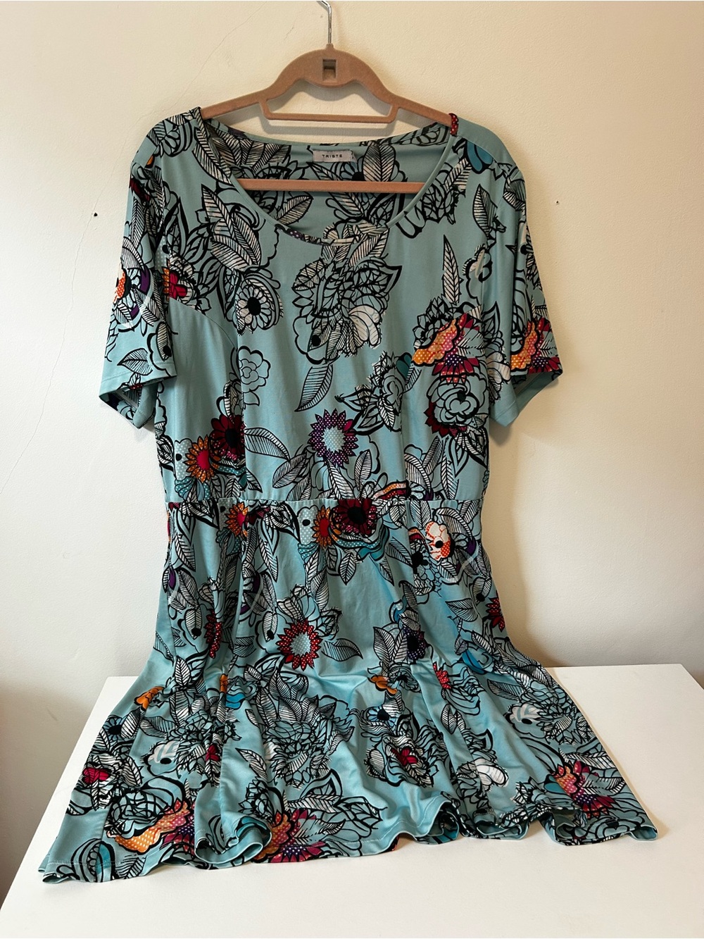 Aqua Floral Print Midi Dress with Short Sleeves